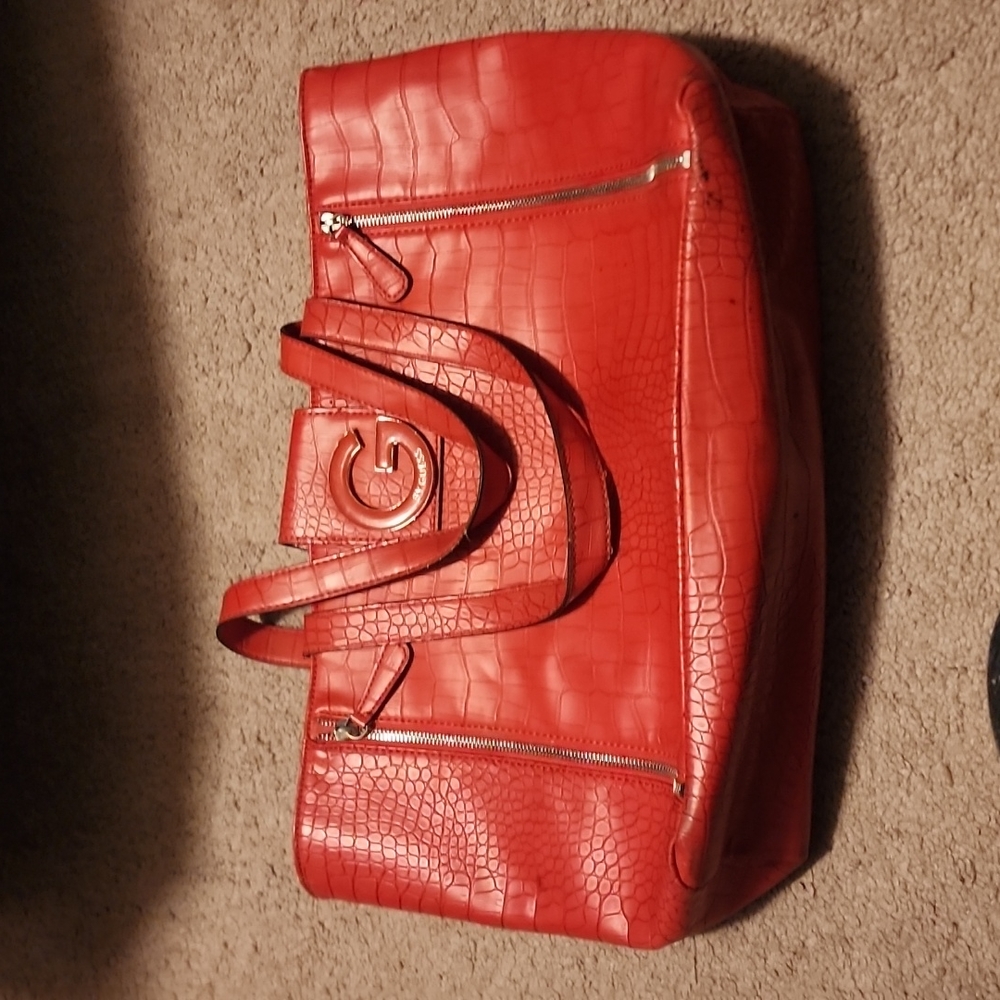 Guess purse